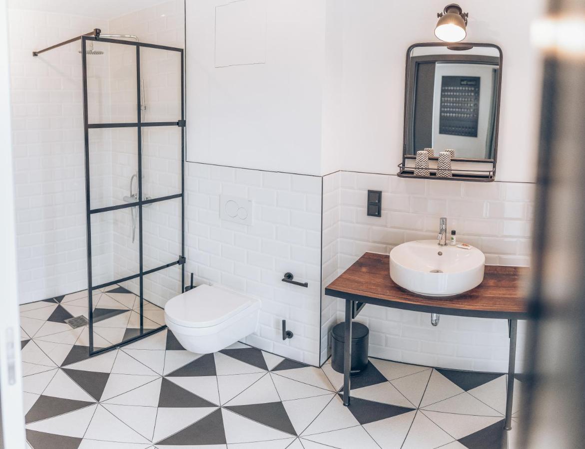 Weekly Boardinghouse Aparthotel Lohr Екстериор снимка